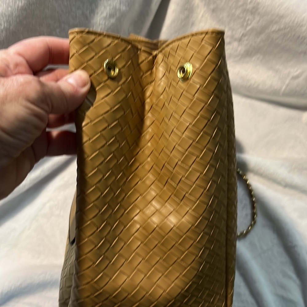 ๐๐BNWT VERA BASKET WEAVE PURSE - Picture 7 of 9